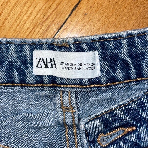 Embroidered Zara Mom Jean Shorts - Picture 6 of 6